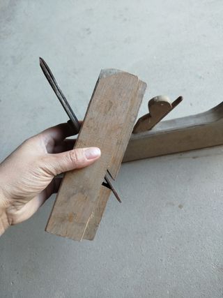 Herramientas carpintería antiguas, cepillo