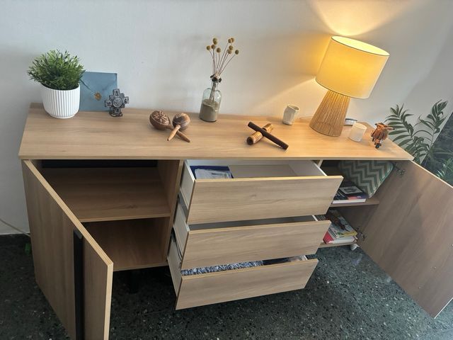 Mueble Comedor Madera y Metal Negro