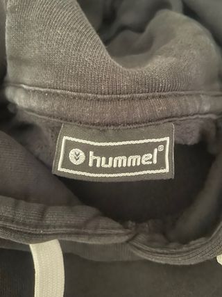 Sudadera negra Hummel