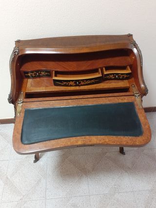 Escritorio antiguo de madera 1893