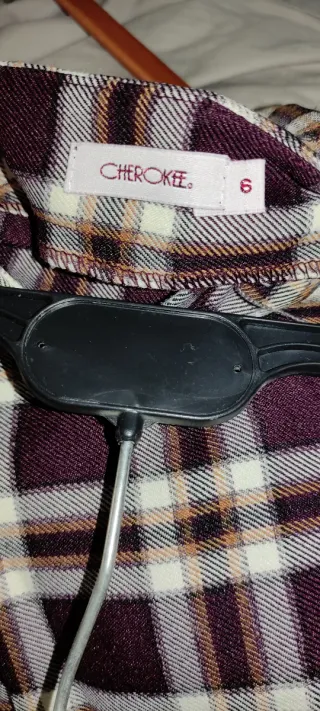 Falda de cuadros morada y blanca