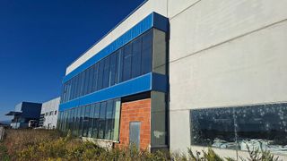 Nave industrial en venta en Cacabelos