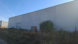Nave industrial en venta en Cacabelos