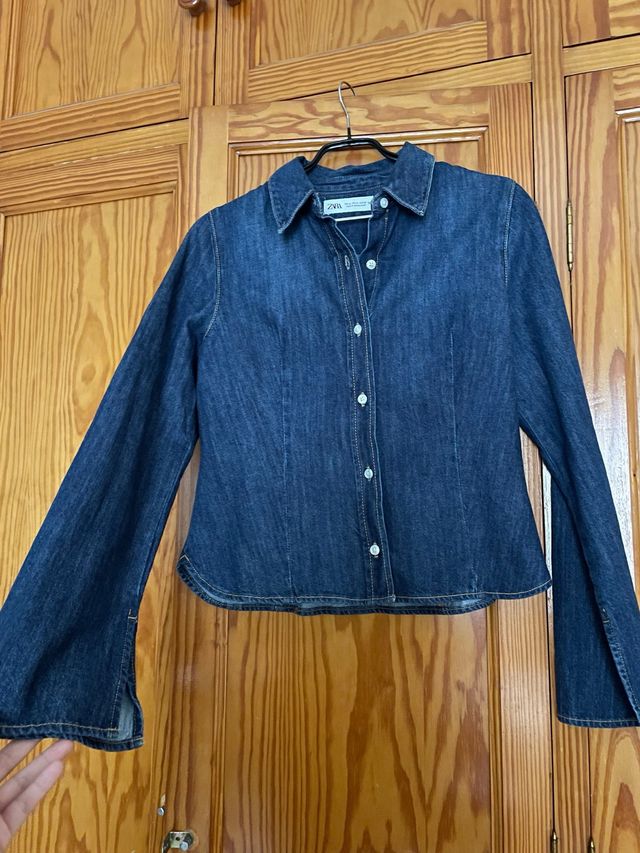 Camisa vaquera Zara manga acampanada Talla M