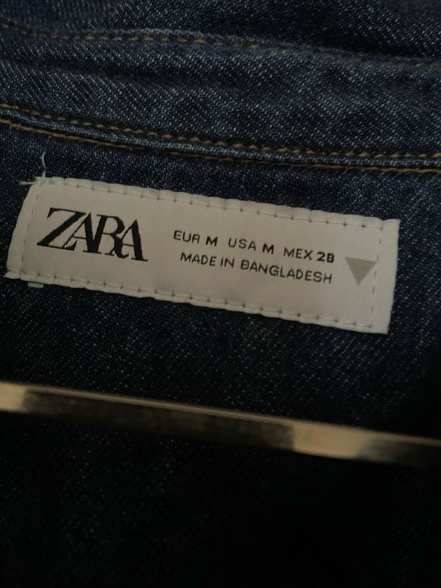 Camisa vaquera Zara manga acampanada Talla M