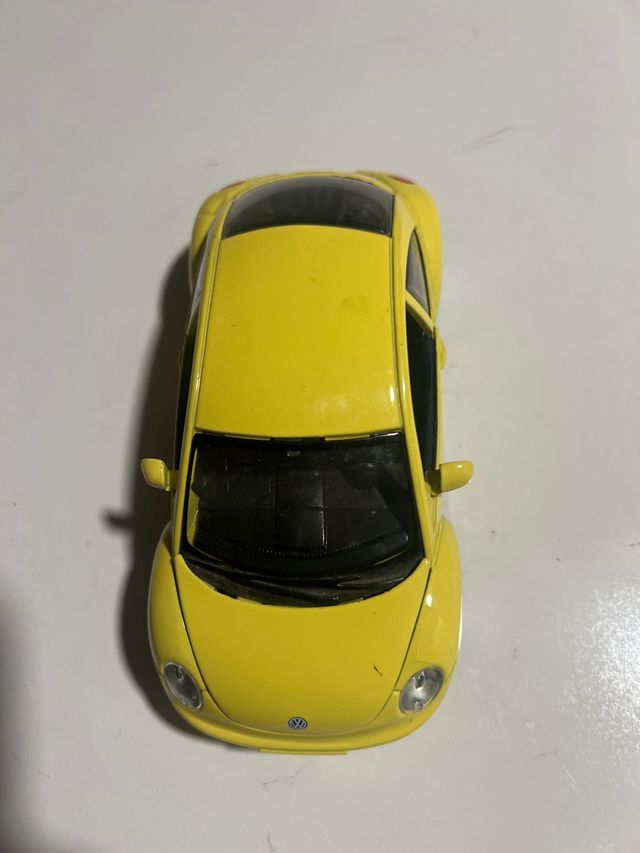Volkswagen Escarabajo Amarillo