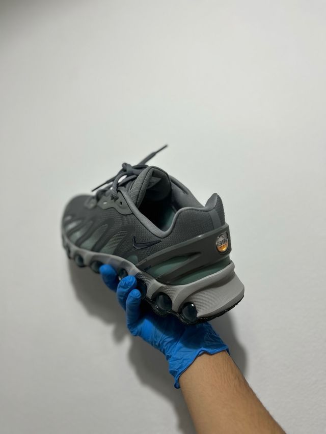 Nike Air Max DN8 Gris