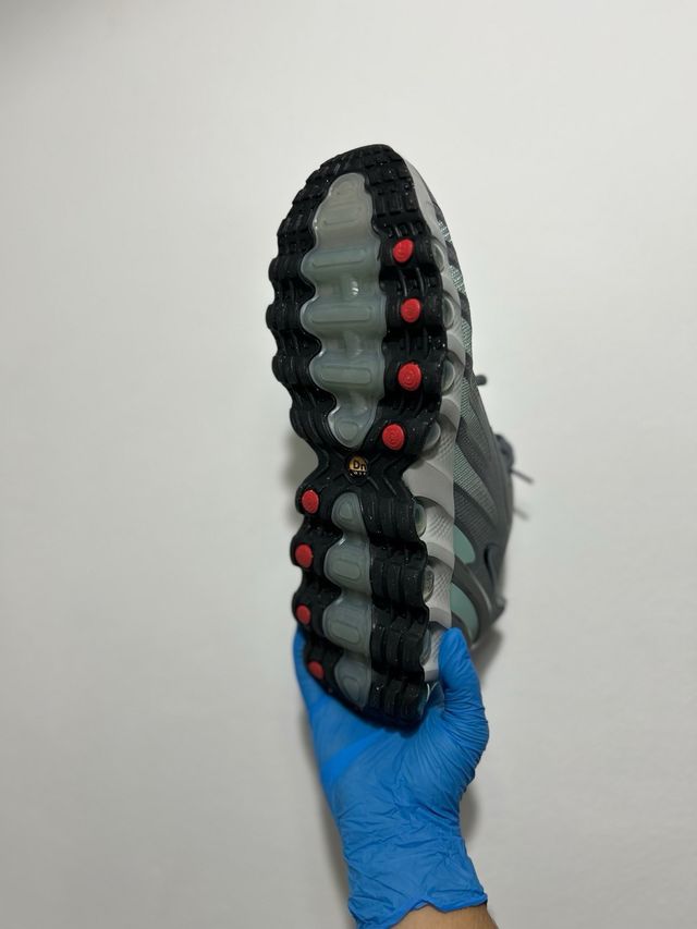 Nike Air Max DN8 Gris