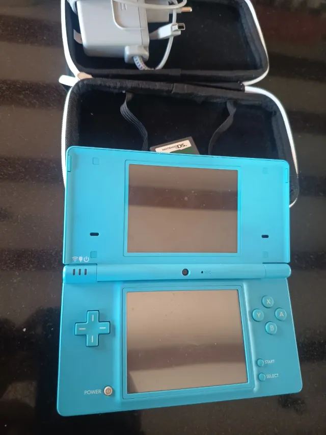 Nintendo DS azul