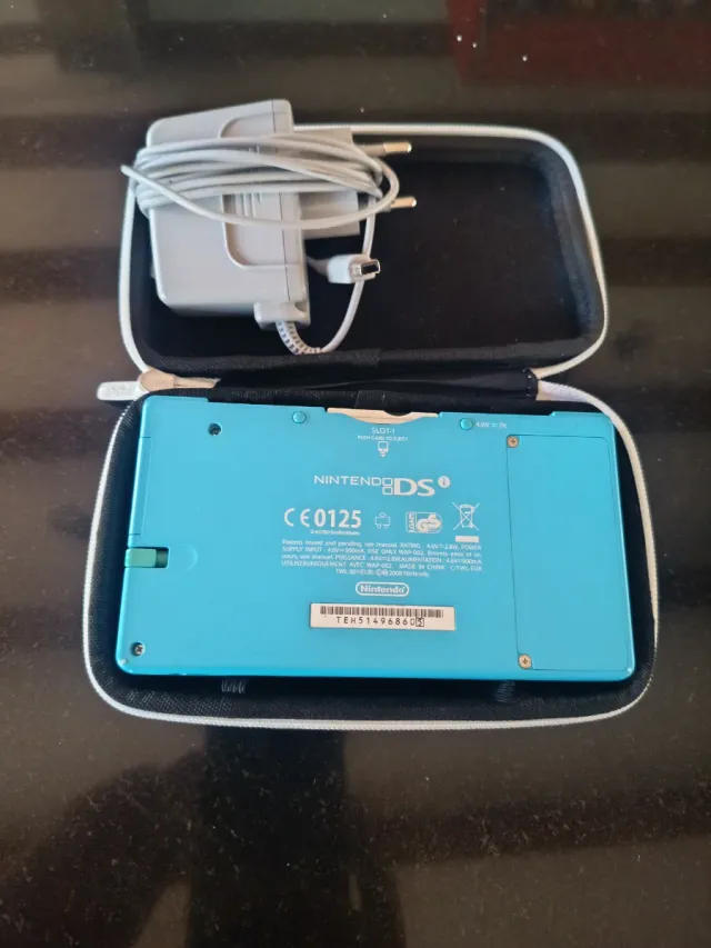 Nintendo DS azul