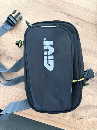 Riñonera/Pernera Givi Negra