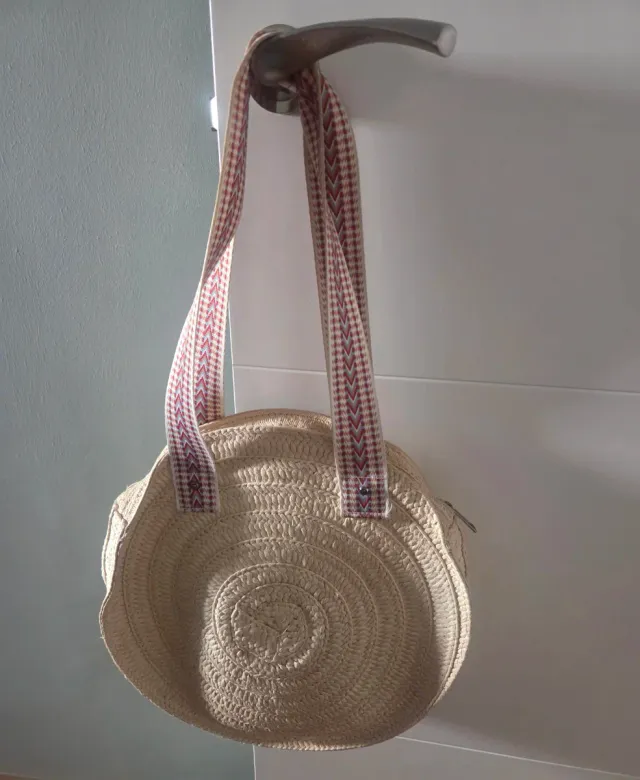 Bolso de verano, dibujo Frida Khalo.