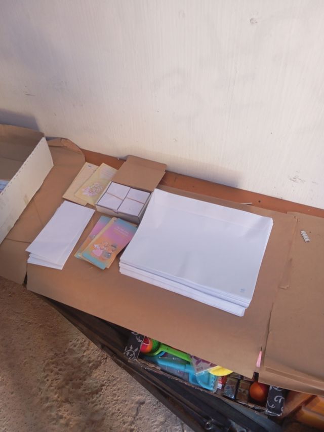 Lote de sobres blancos