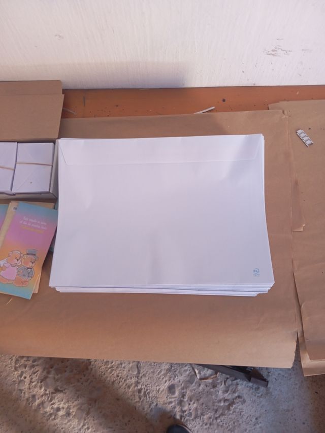 Lote de sobres blancos