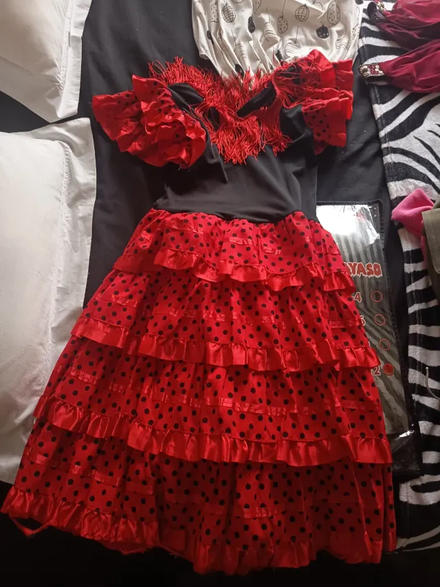2 Disfraces Flamenca más princesas.. lote