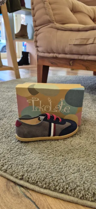 Zapato Tokolate marino-gris