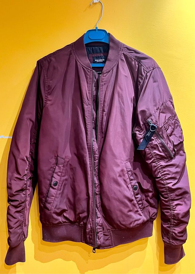 Cazadora Bomber Pull and Bear Talla M Morado
