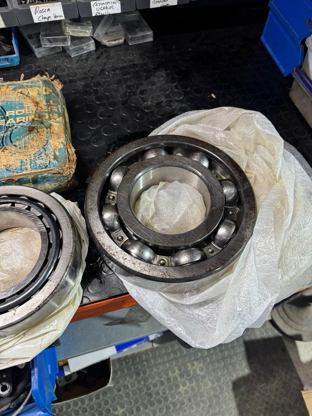 Lote rodamientos grandes barcos