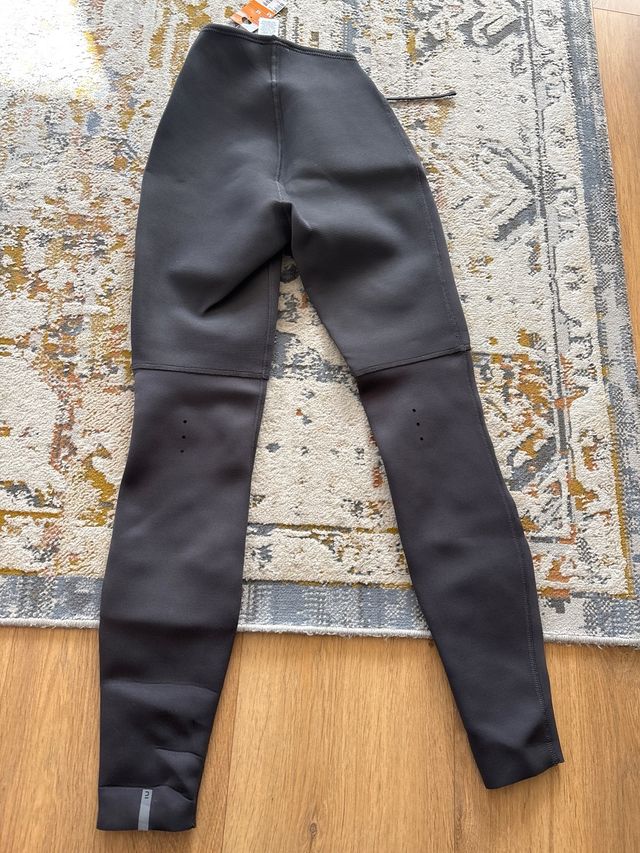 Pantaloni in neoprene Decathlon