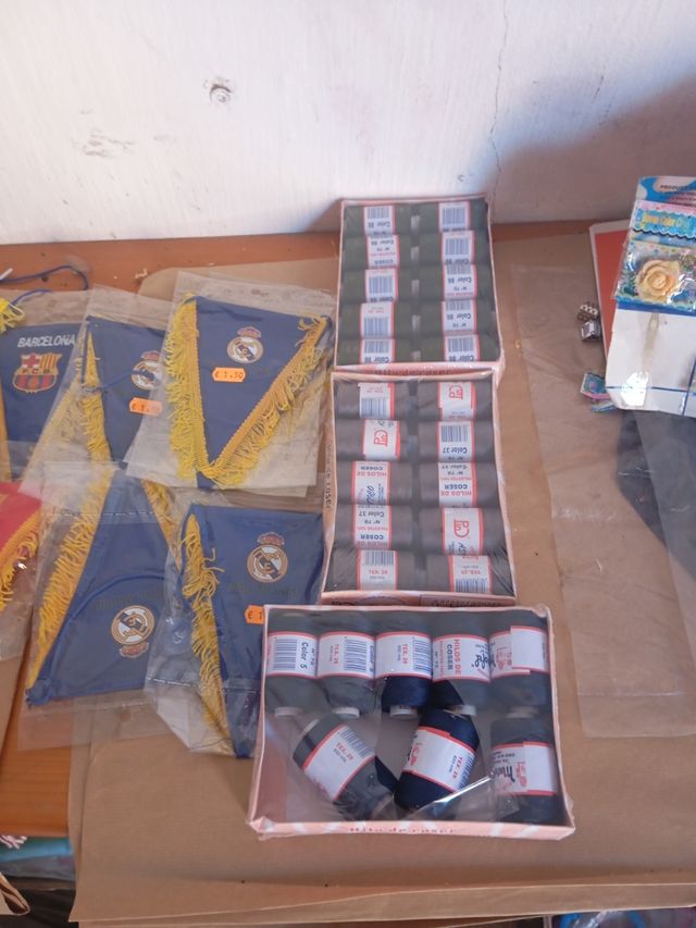 Lote de velas y artículos variados