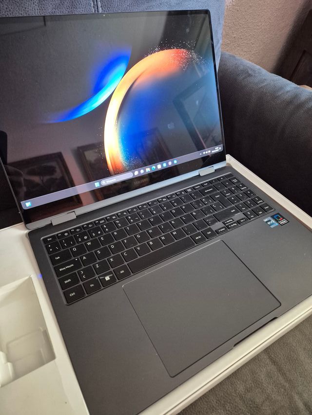 Samsung Galaxy Book 3 Pro 360  NP960QFG-2KA ES