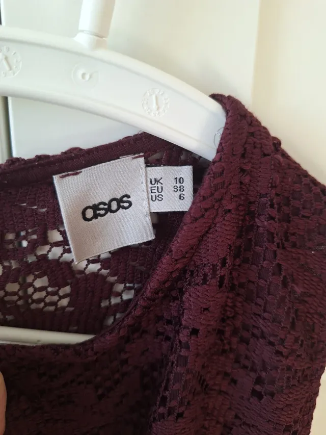 Top ASOS encaje burdeos talla 38