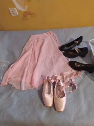 Falda ballet y flamenco rosa
Tacones y bodys