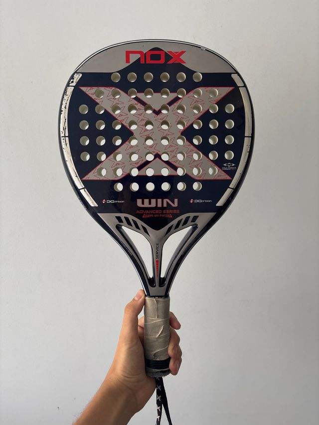 Pala de pádel NOX WIN.
