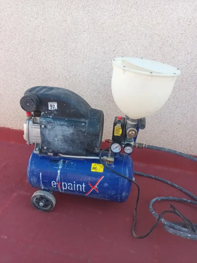 Compresor 24L + Pistola Pintura 1.5