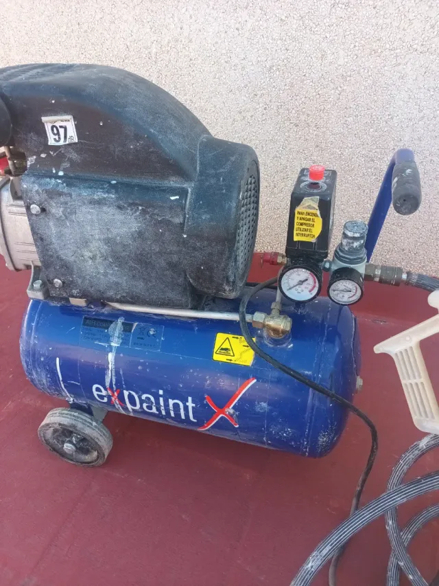 Compresor 24L + Pistola Pintura 1.5