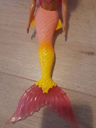 Barbie Sirena Dreamtopia capelli rosa
