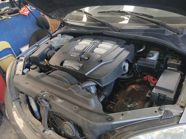 Despiece Kia Sorento 2.5 CRDI 2006