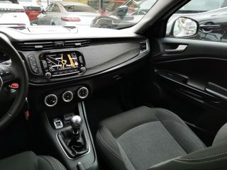 Alfa Romeo Giulietta 2021