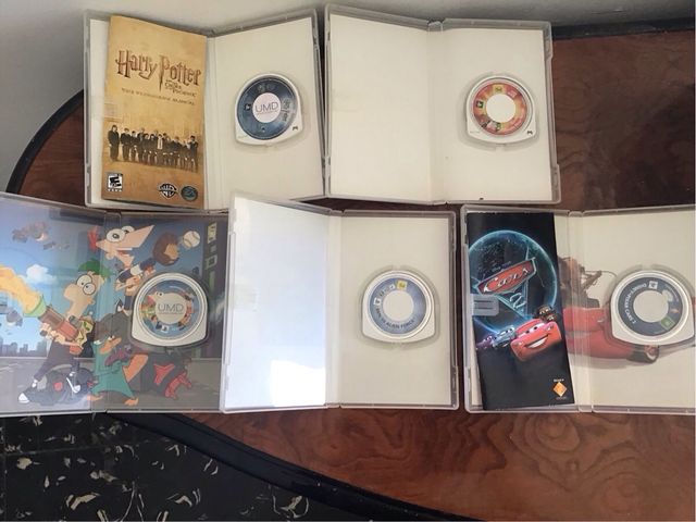 Pacchetto 5 giochi per PSP: Cars 2, Naruto, Harry Potter, B