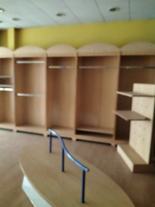 Mobiliario Tienda Ropa y Calzado