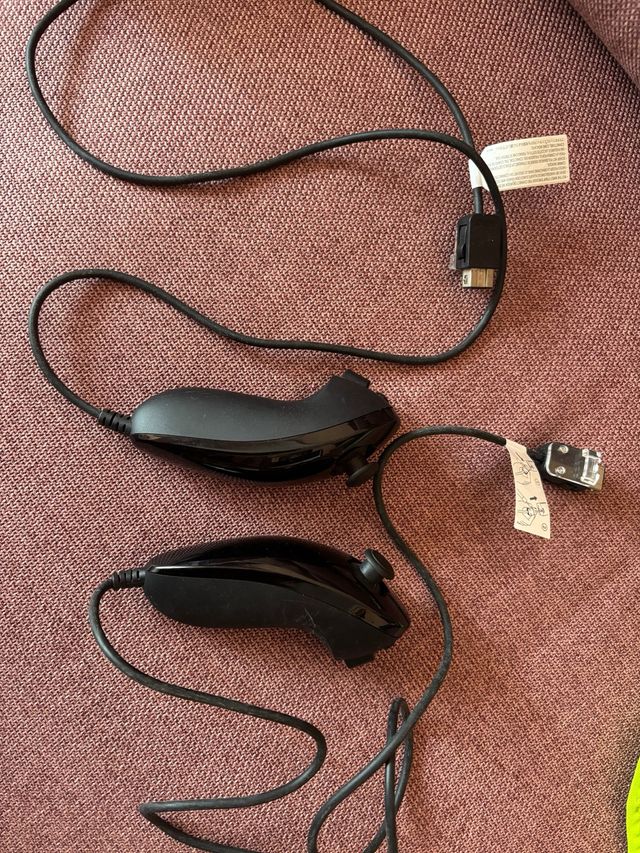 2 Mandos Wii Nunchuk