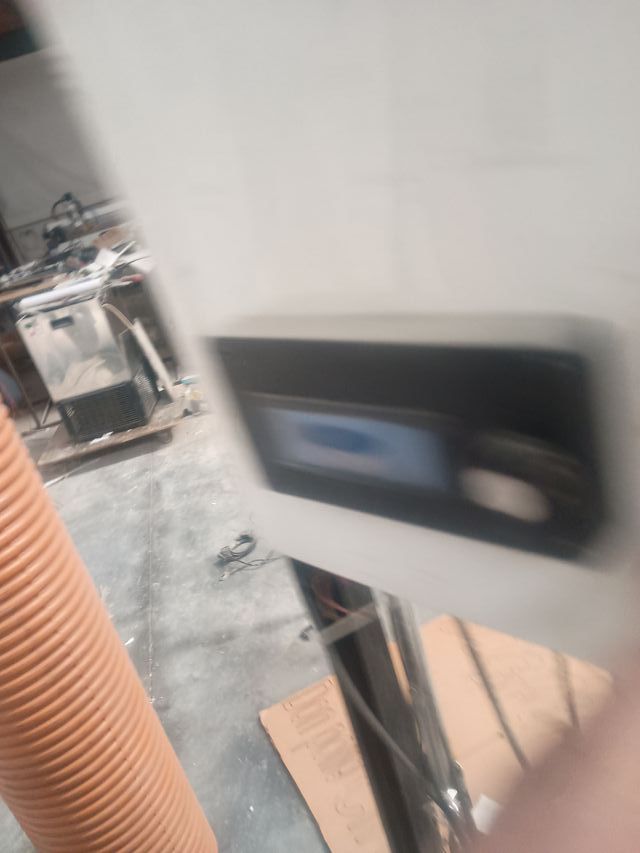 Caja de control con fuente de alimentación