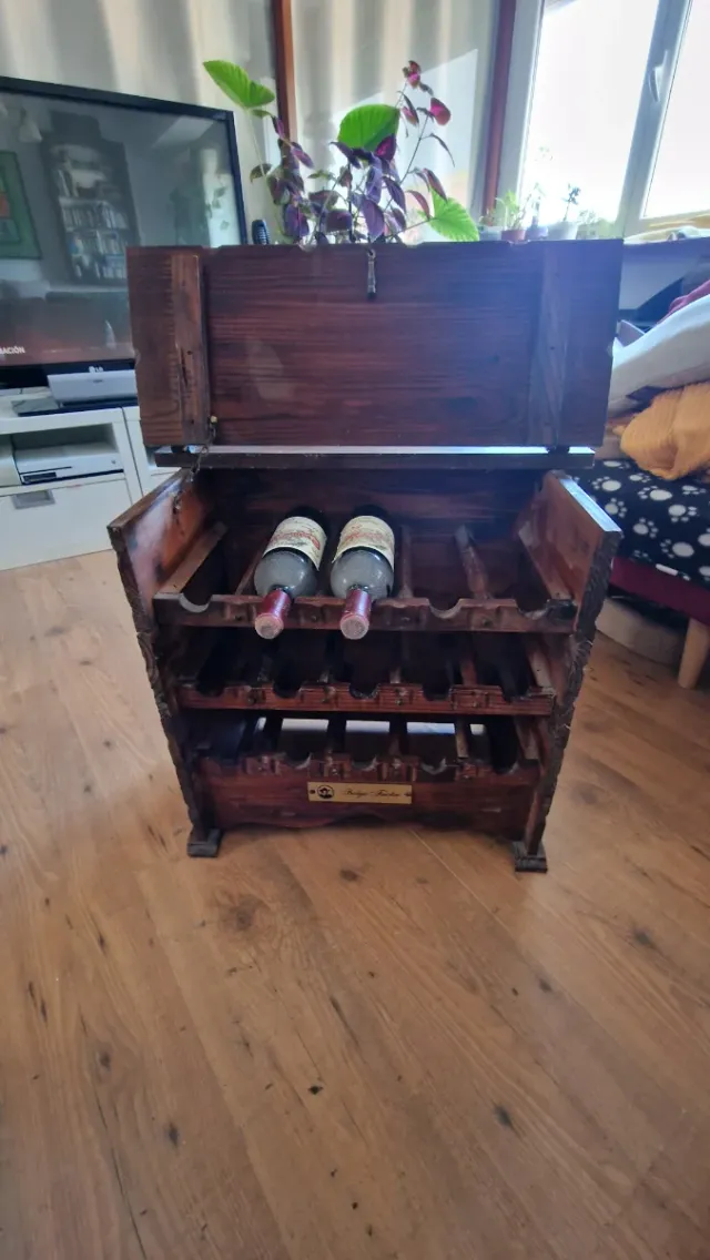 Botellero Bodegas Faustino Madera