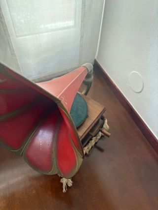 Gramófono antiguo