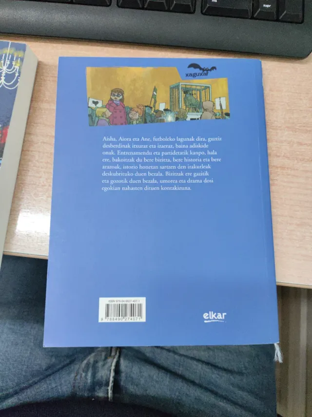 Se vende libro Hiru Sopranoak