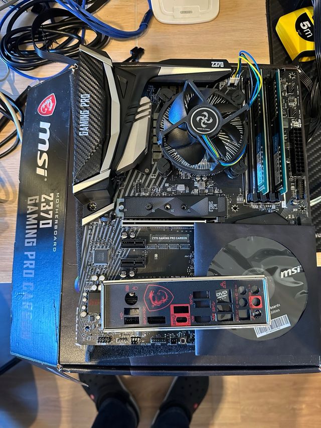 Pack MSI Z370 + I7-8700 + 16Gb DDR4