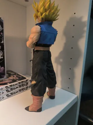 Figura Trunks ssj2 Dragon Ball