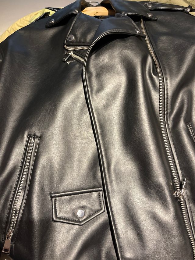 Cazadora Biker Zara Oversize Negra Talla S