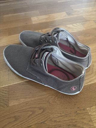 Zapatillas Ganso Marrones y Blancas