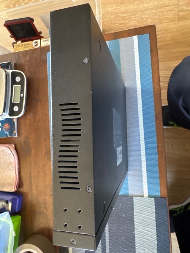 Switch Dell PowerConnect 2724