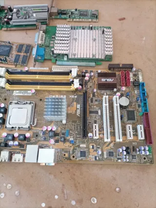 Placas base y tarjetas de expansión para PC