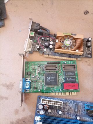 Placas base y tarjetas de expansión para PC