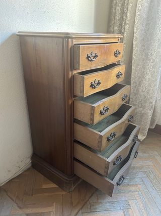 Cajonera de madera para restaurar