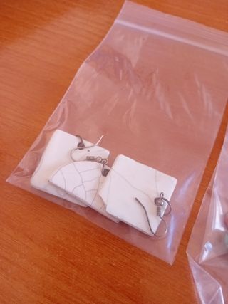 Lote de pendientes y complementos