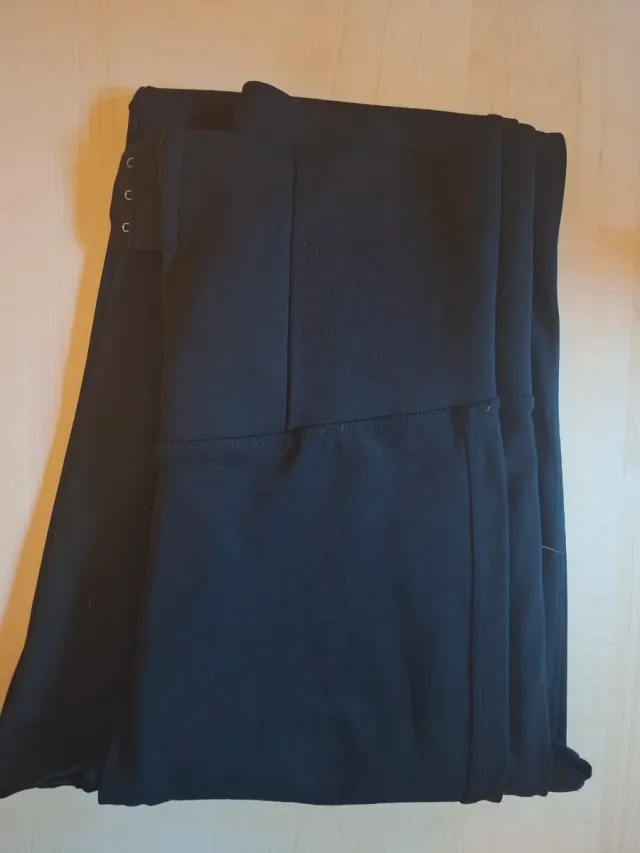 Leggings neri con dettagli